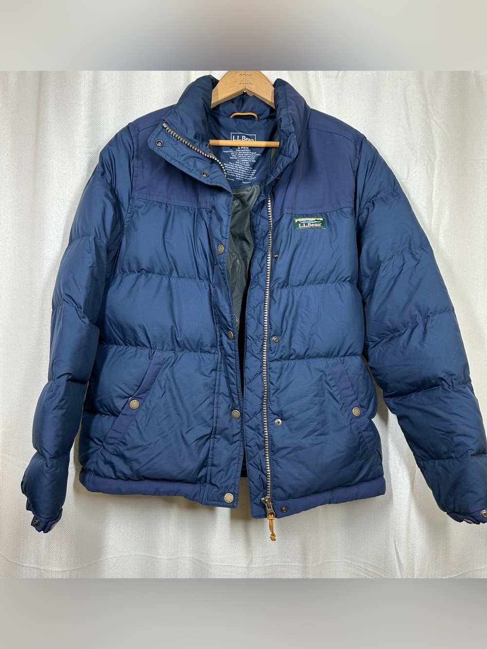 L.L. Bean Navy Down Puffer Jacket Size Small Woman’s Classic